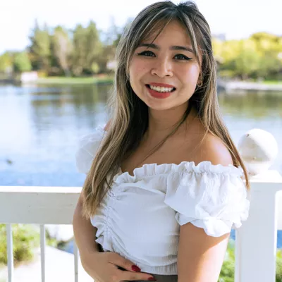 Loriann Filmmaker & Photographer