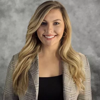 Alexis Barlow, Paralegal