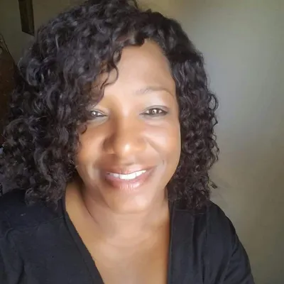 Dr. Bonnie Waring