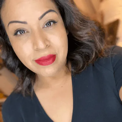 Elvira Peña