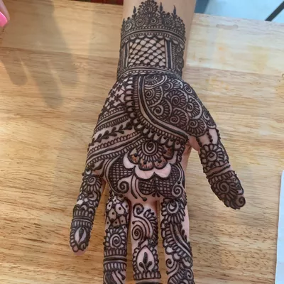 Henna tattoo