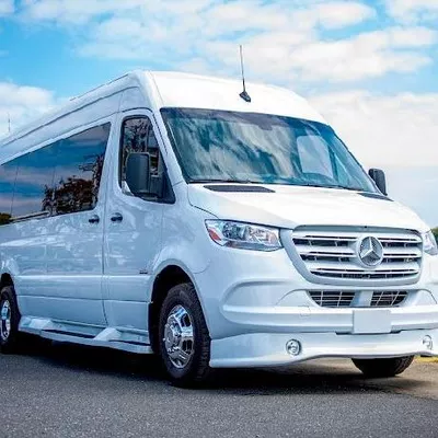 First Class Luxury Transportation LLC