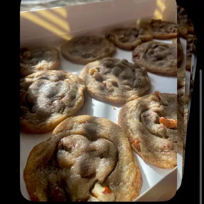 Flavorz Gourmet Bakedery