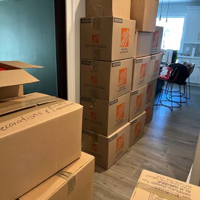 Packing, unpacking organizing services by Paulina