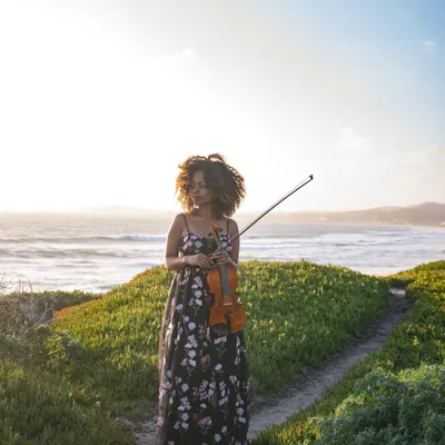 Violinist Beti