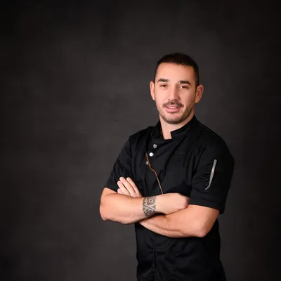 Enri Master Mixologist/Bartender