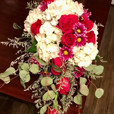 Make It Pretty Gardens & Floral