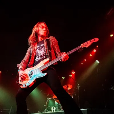 Eric Warner Guitar and Bass Instruction