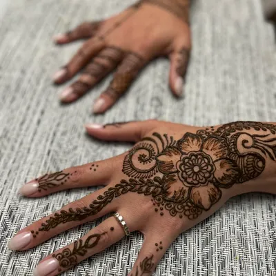 Henna Twinkle