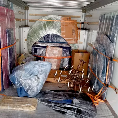 BUSTIN MOVING LLC