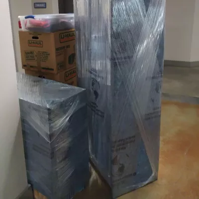 Junior's Moving
