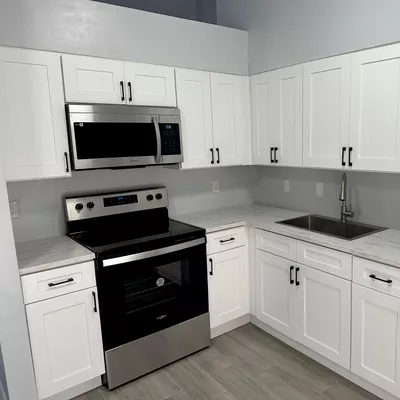 Amaris painting and handyman services Llc