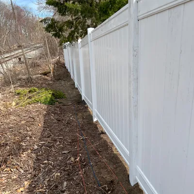 A.M.G Lanscaping construction & fence installer