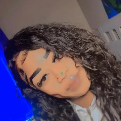 Tyniah Henderson ( Spotless Cleaning Services)