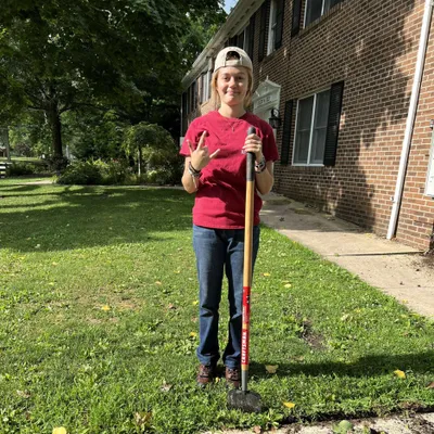 Leah’s Lawn Service