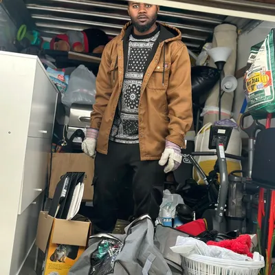 Yzeemovers llc