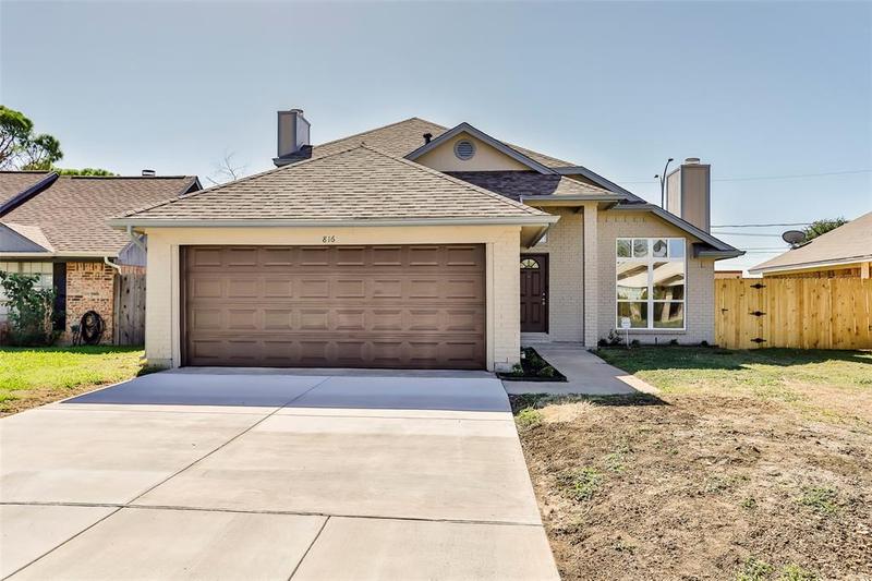 816 Cornfield Drive, Arlington, TX 76017 for Sale