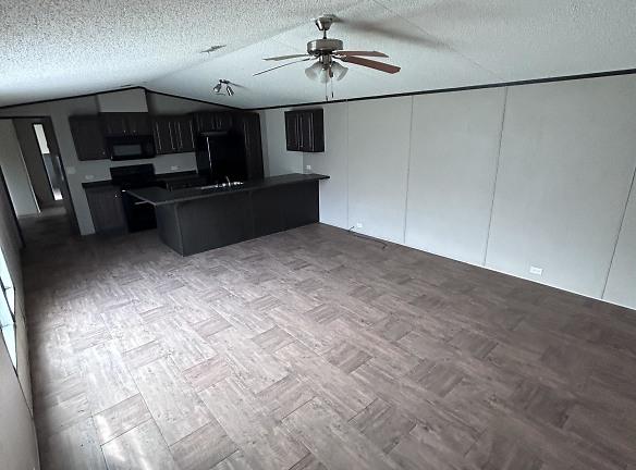 8517 Gulf Hwy unit 638 - Lake Charles, LA 70607 - Home For Rent