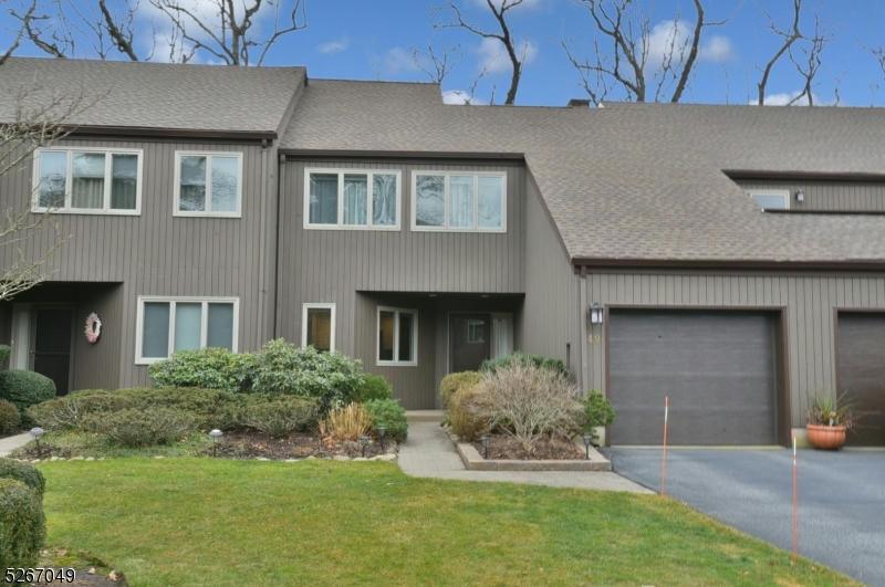 49 INDIAN FIELD CT, Mahwah Twp. NJ 07430 Condo/Townhouse For Sale  MLS# 3883789