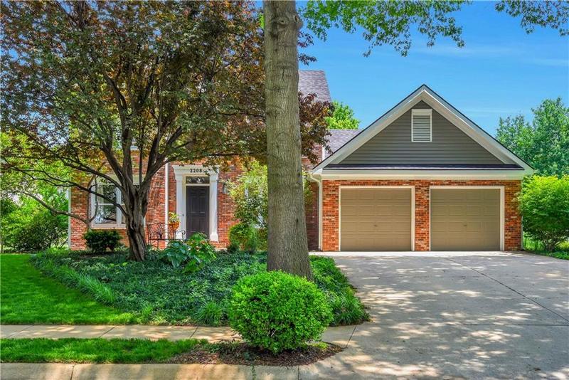 2208 Riviera Drive, Lawrence, KS 66047 for Sale