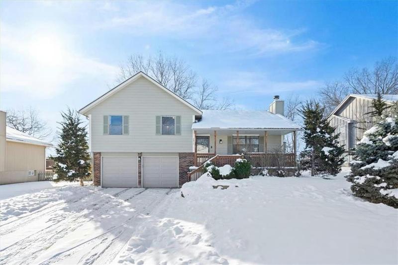2015 SE 5TH ST, Lee's Summit, MO 64063 Single Family Residence For Sale  MLS# 2469329