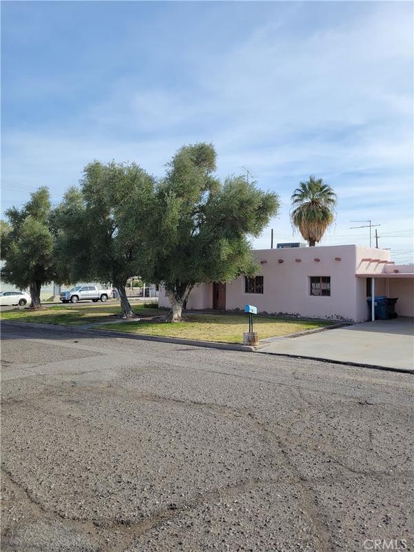 301 Walnut Street, Needles, CA 92363 for Sale