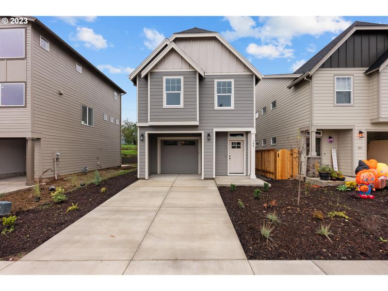 165 W Barbaras WAY, Newberg OR 97132 for Sale