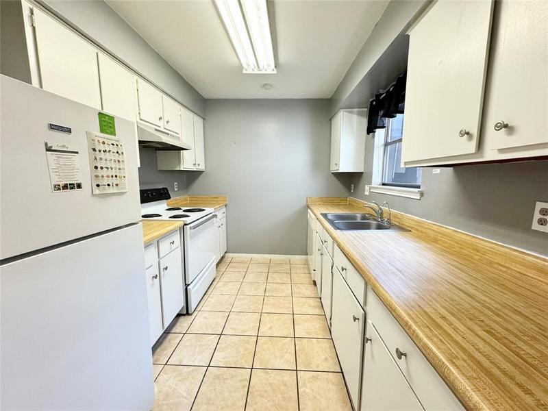 8311 Augustine Dr C, Houston, TX 77036 for Sale