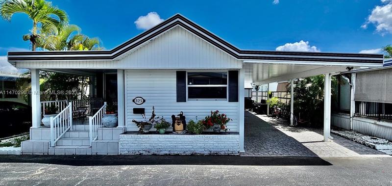 325 Lone Pine Ln, Hallandale Beach, FL 33009 - MLS A11470290 for Sale