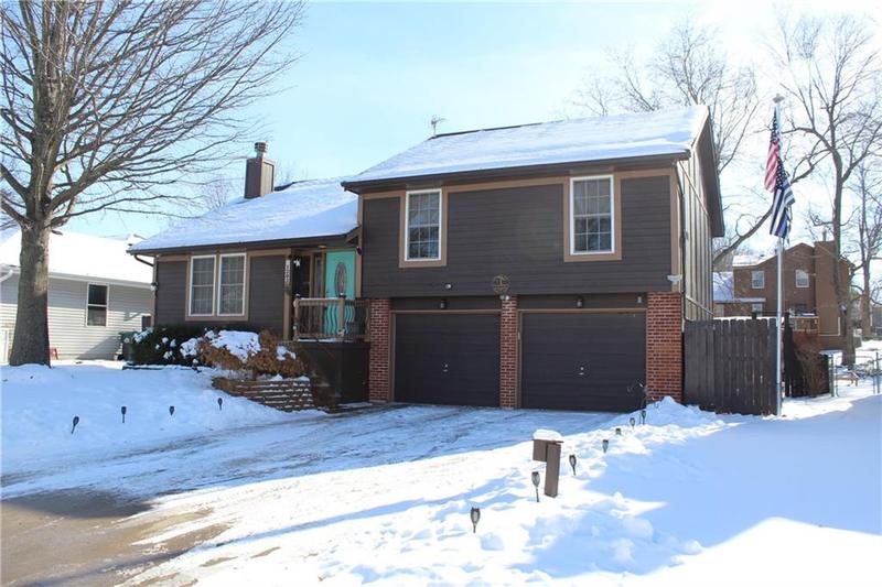 1202 Southwest Eastman Street, Blue Springs, MO 64015 for Sale