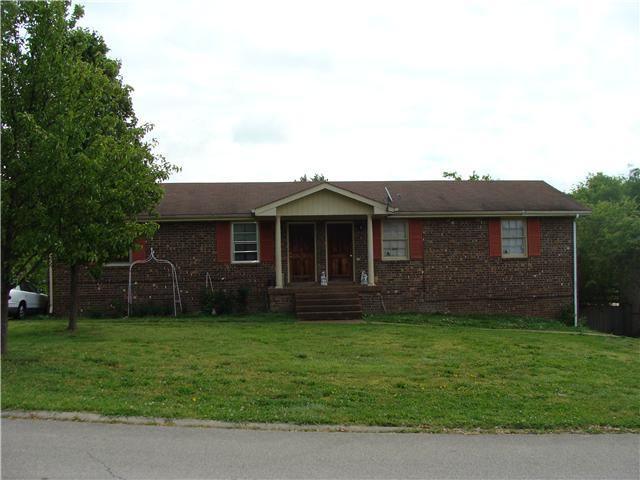 Hendersonville, TN - Flat - $1,125.00 Available January 2021  105 Susan Dr for Sale
