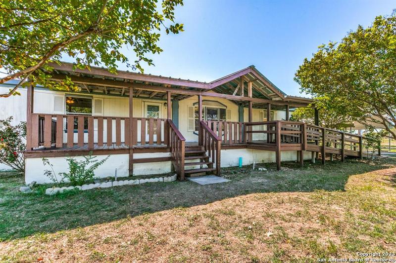 8410 S Loop 1604 E, Elmendorf, TX 78112 for Sale
