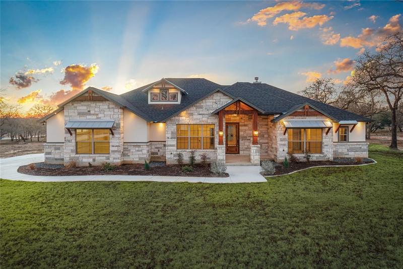 184 Bobby Lynn Dr, Adkins, TX 78101 for Sale