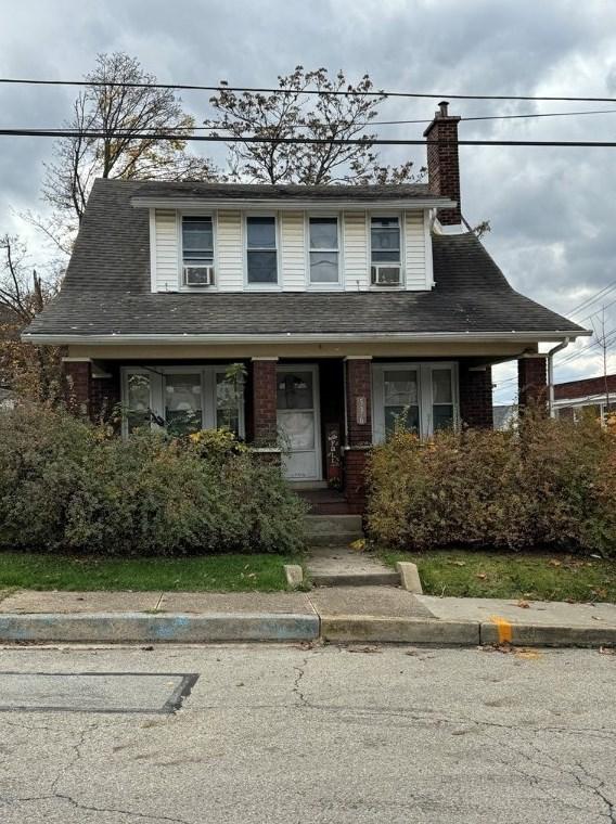 536 Patton Ave, Jeannette, PA 15644 - MLS 1630770 for Sale