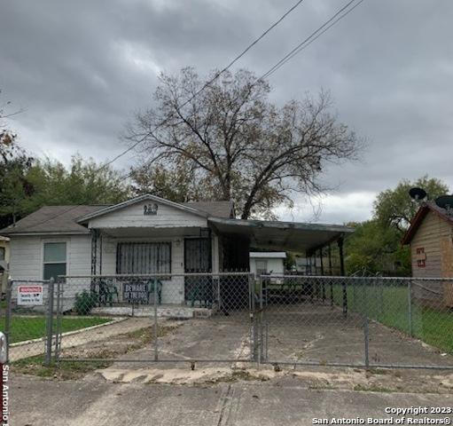 1330 West Vestal Place, San Antonio, TX 78221 for Sale