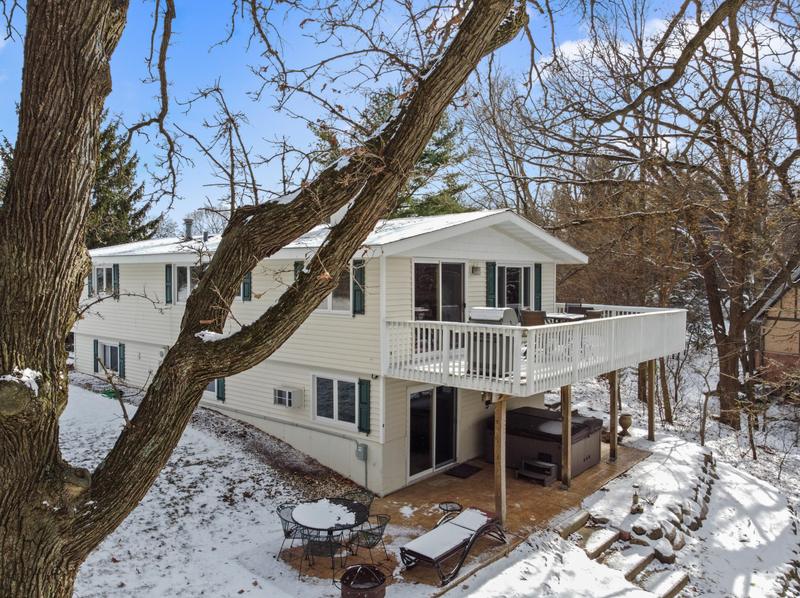 W4910 Oakwood Dr, La Grange, WI 53120 - MLS 1858657 for Sale
