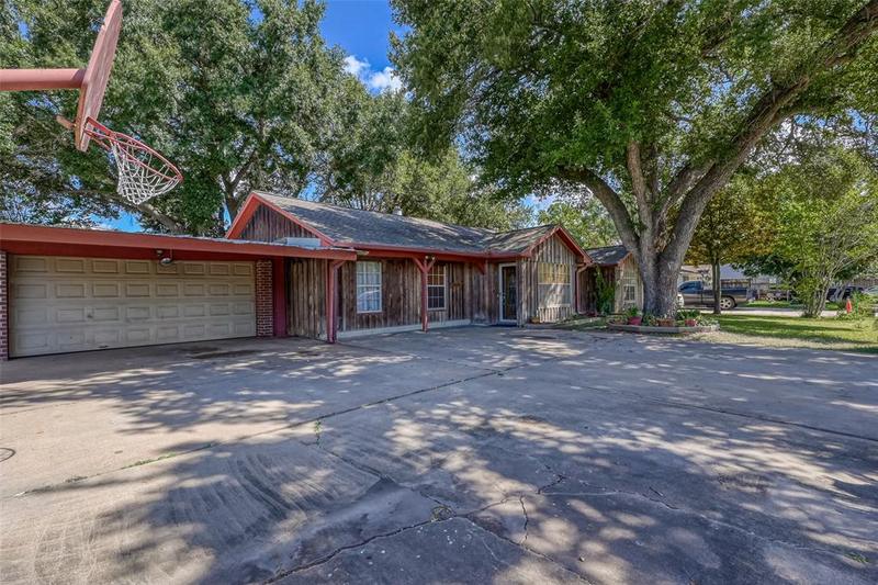 12106 Cedar Gap Lane, Houston, TX 77072 for Sale