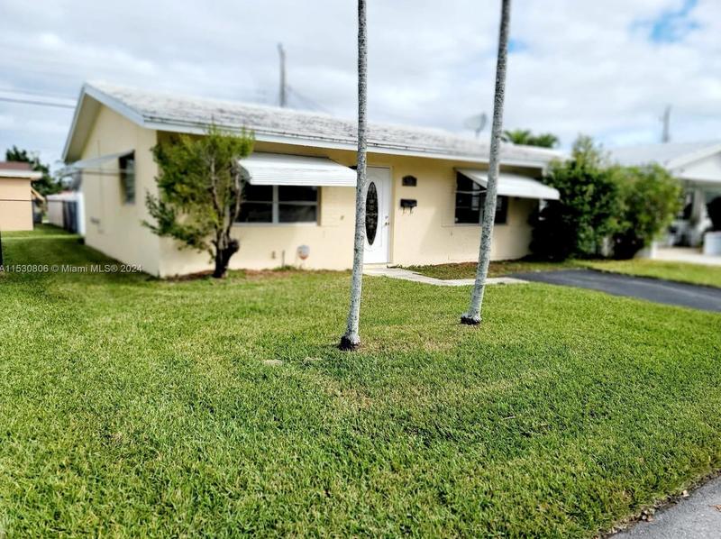 2711 NW 53rd St #2711, Tamarac, FL 33309 - MLS A11530806 for Rent