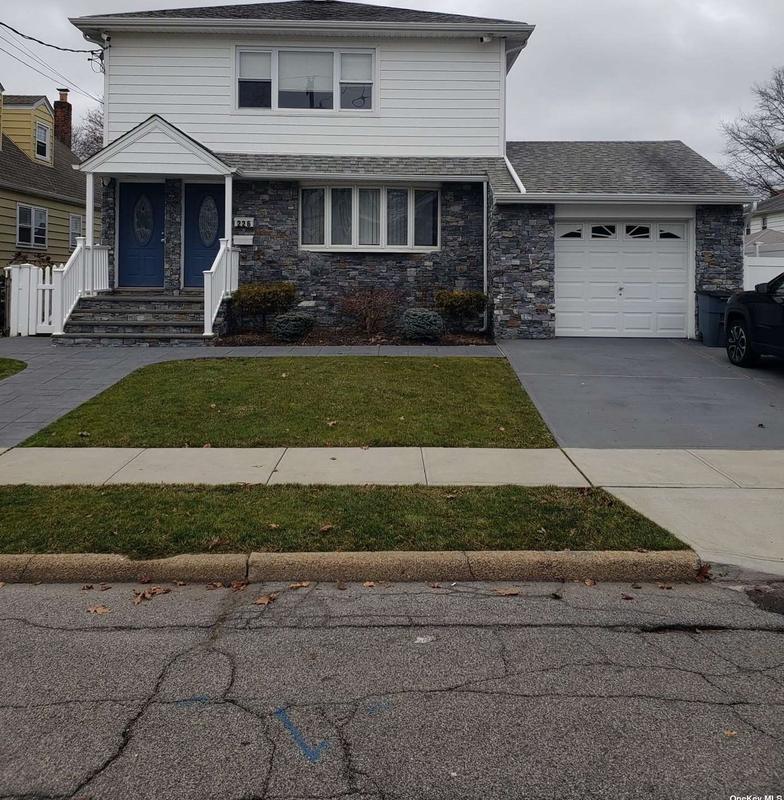 226 Garfield Ave #1, Mineola, NY 11501 - MLS 3521554 for Rent