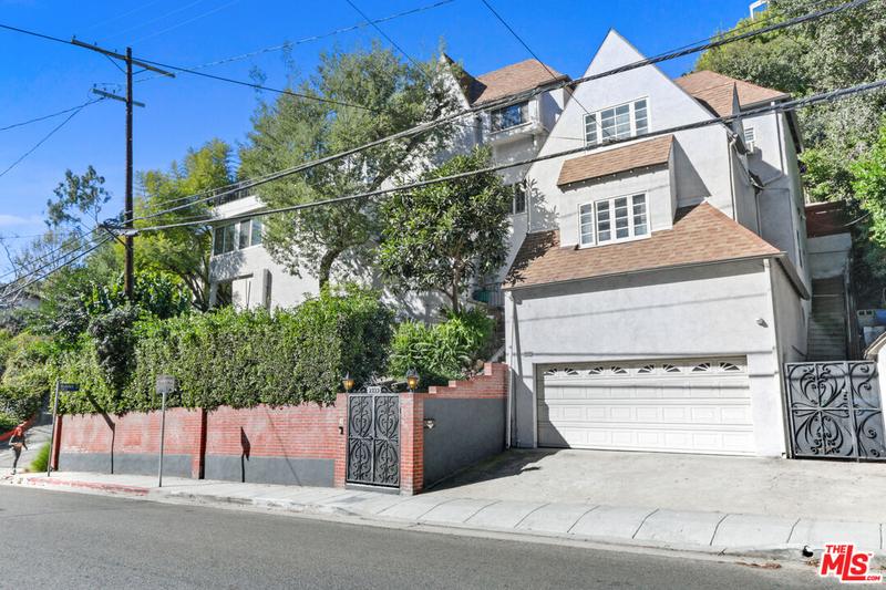 2829 North Beachwood Drive, Los Angeles, CA 90068 for Rent