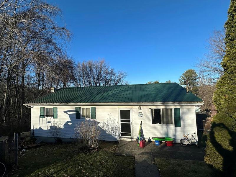 202 HAYMARKET DR, BECKLEY, WV 25801 Single Family Residence For Sale  MLS# 86364 for Rent