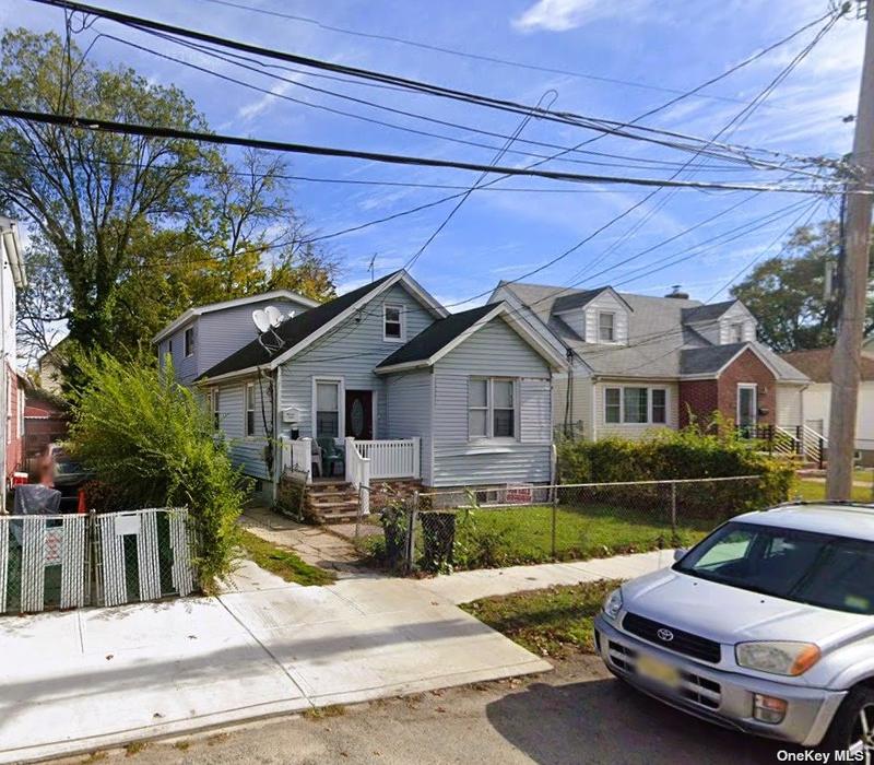 121-27 Benton Street for Sale