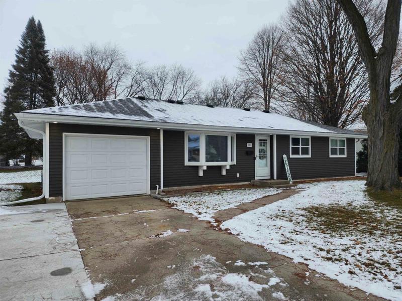 510 CLARA ST, Sun Prairie, WI 53590 Single Family Residence For Sale  MLS# 1969434