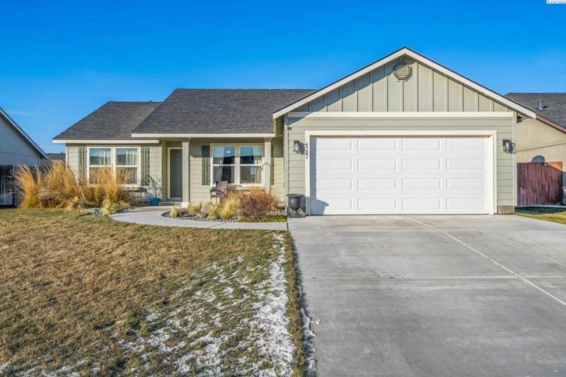 6302 ROBERT WAYNE DR, Pasco, WA 99301 Single Family Residence For Sale  MLS# 273278