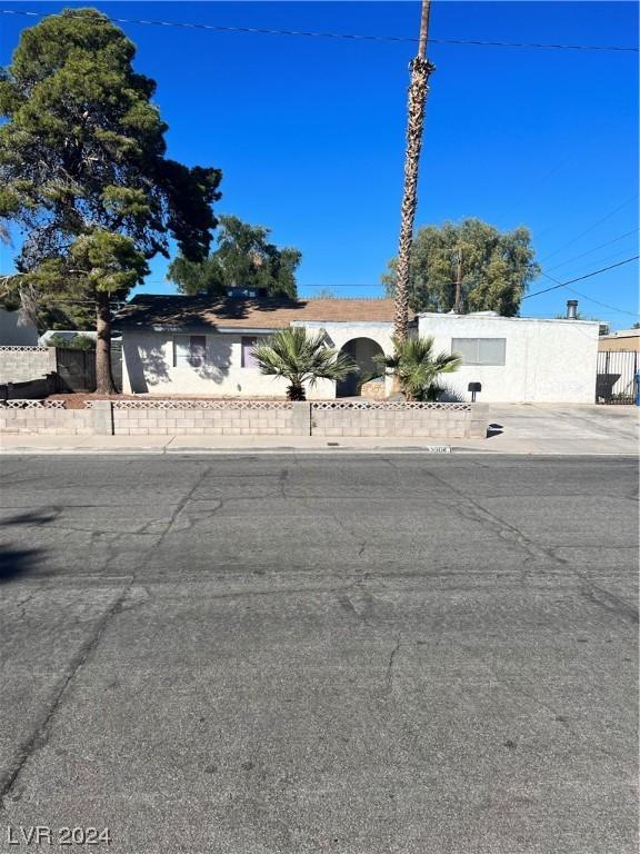 5504 West Bartlett Avenue, Las Vegas, NV 89108 for Rent