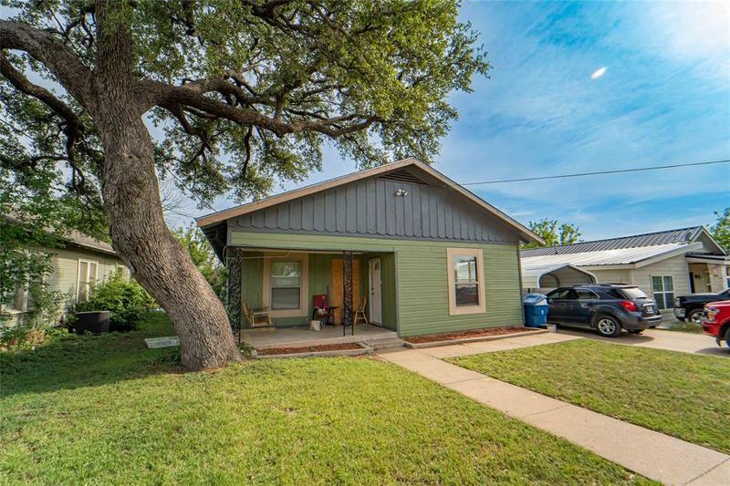805 E Williams St, Breckenridge, TX 76424 for Sale