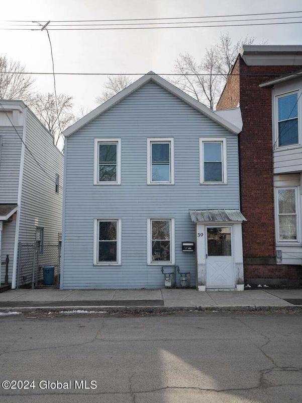 39 Douw Street, Troy, NY 12180  624588312 for Sale
