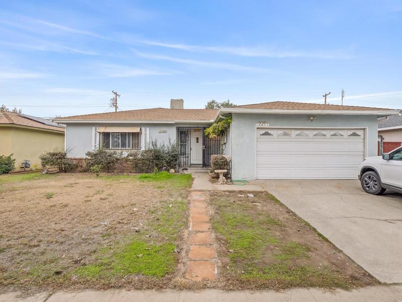 4671 North 7th Street, Fresno, CA 93726 for Sale