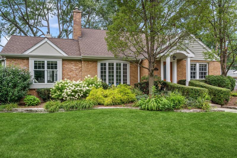 734 Indian Road, Glenview, IL 60025 for Sale