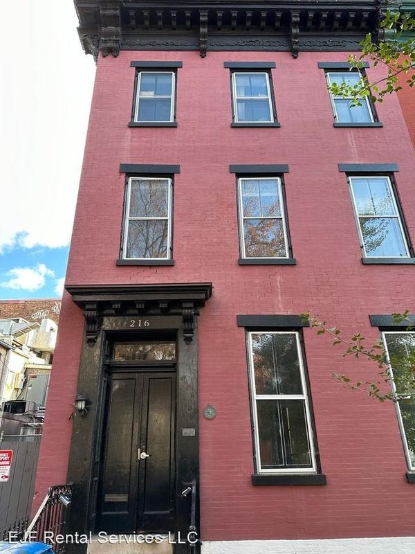 216 3rd Street SE Unit 2  216 3rd Street SE for Sale